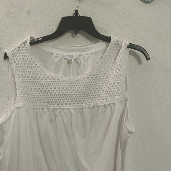 Time and Tru White Crochet Sleeveless Top | Women’s Plus 2X - Picture 2 of 15
